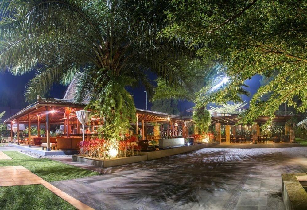 Puteri Gunung Hotel Lembang Zewnętrze zdjęcie