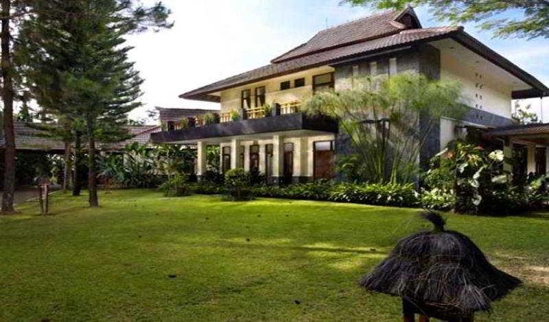 Puteri Gunung Hotel Lembang Zewnętrze zdjęcie
