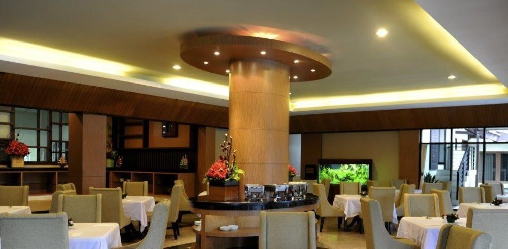 Puteri Gunung Hotel Lembang Zewnętrze zdjęcie